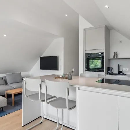2 Bedroom Awesome In Tossens Διαμέρισμα *