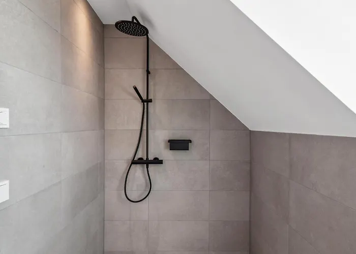 Apartman 2 Bedroom Awesome In *